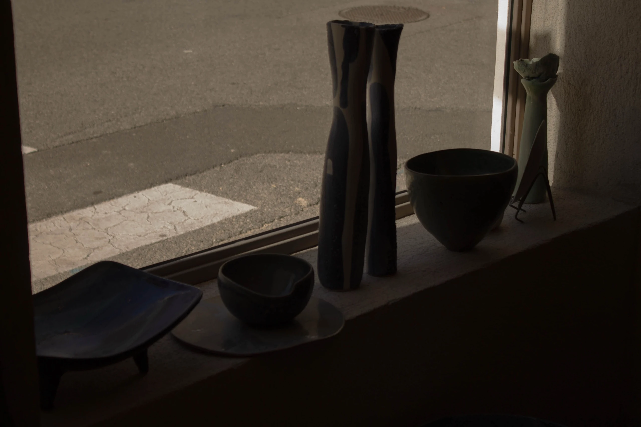Mounia Guenatri Handmade Ceramic Pieces - Mounia Guenatri: Céramiste in Nice | Repose Archive