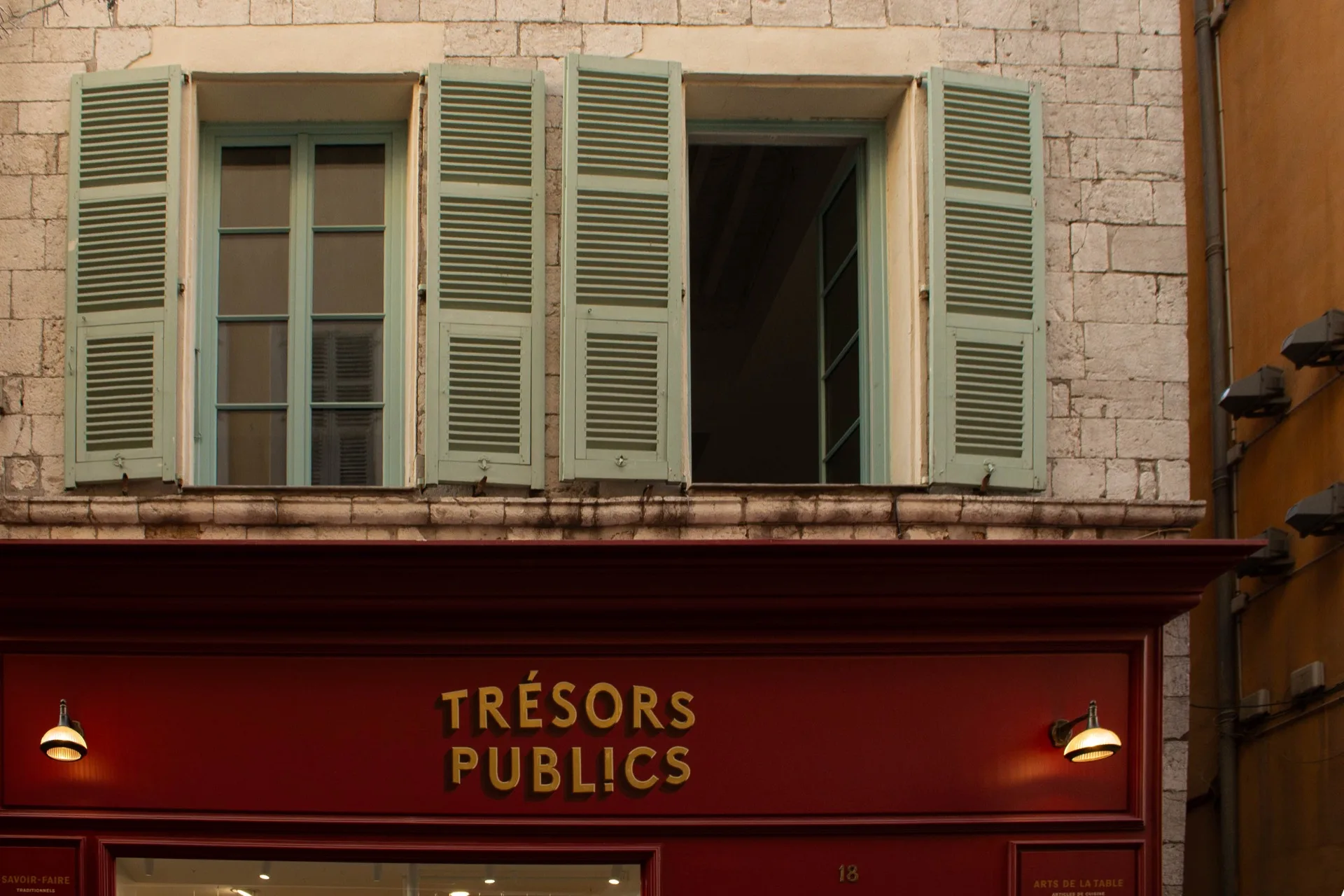 Img 8888 - Trésors Publics: French-made objects in Nice | Repose Archive