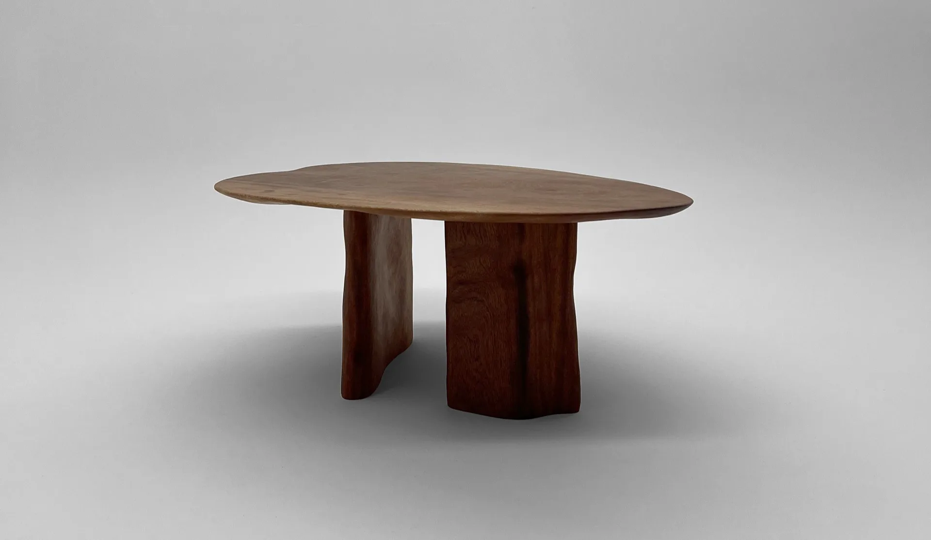 Camille Tan Table Flasque 2 - Camille Tan: Fluid sculptures and furniture | Repose Archive