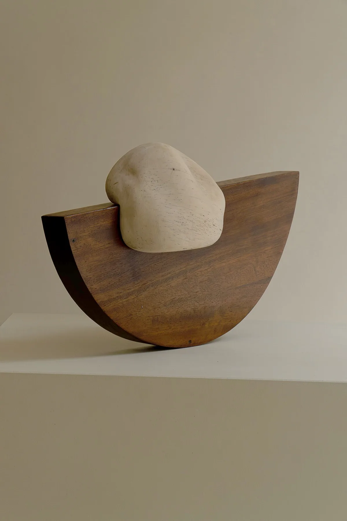 Camille Tan Atelier Falaise Halfbalanced Detail 1000Px - Camille Tan: Fluid sculptures and furniture | Repose Archive