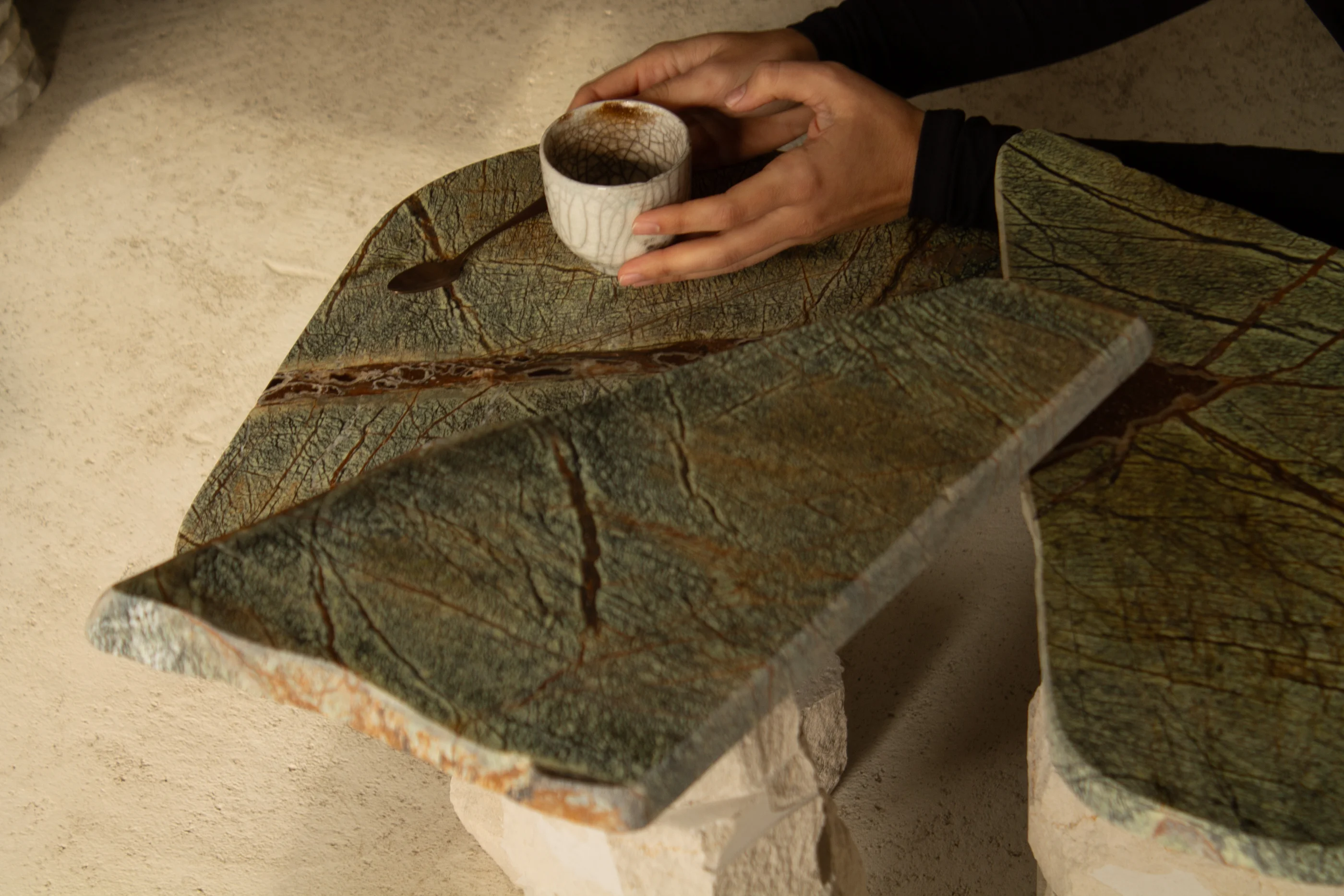 Neolitique Fragments 03 natural stone detail - Repose Collection